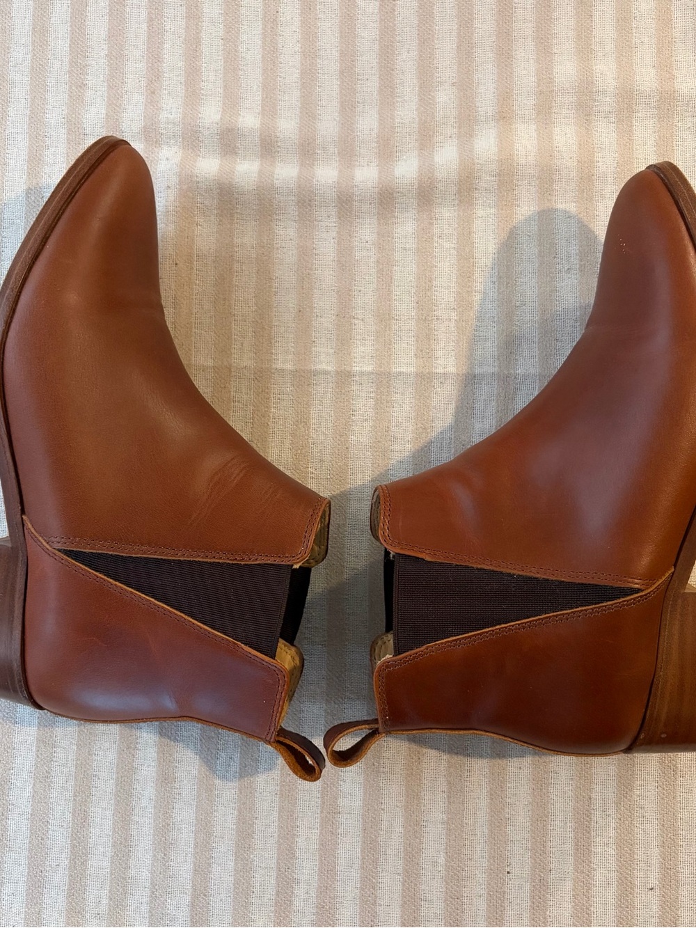 Nisolo Tan Leather Chelsea Booties